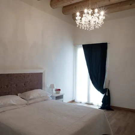 Panorama Çiftlik konaklama Castelnuovo del Garda